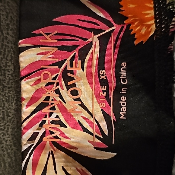 MINKPINK move leggings - Picture 3 of 4